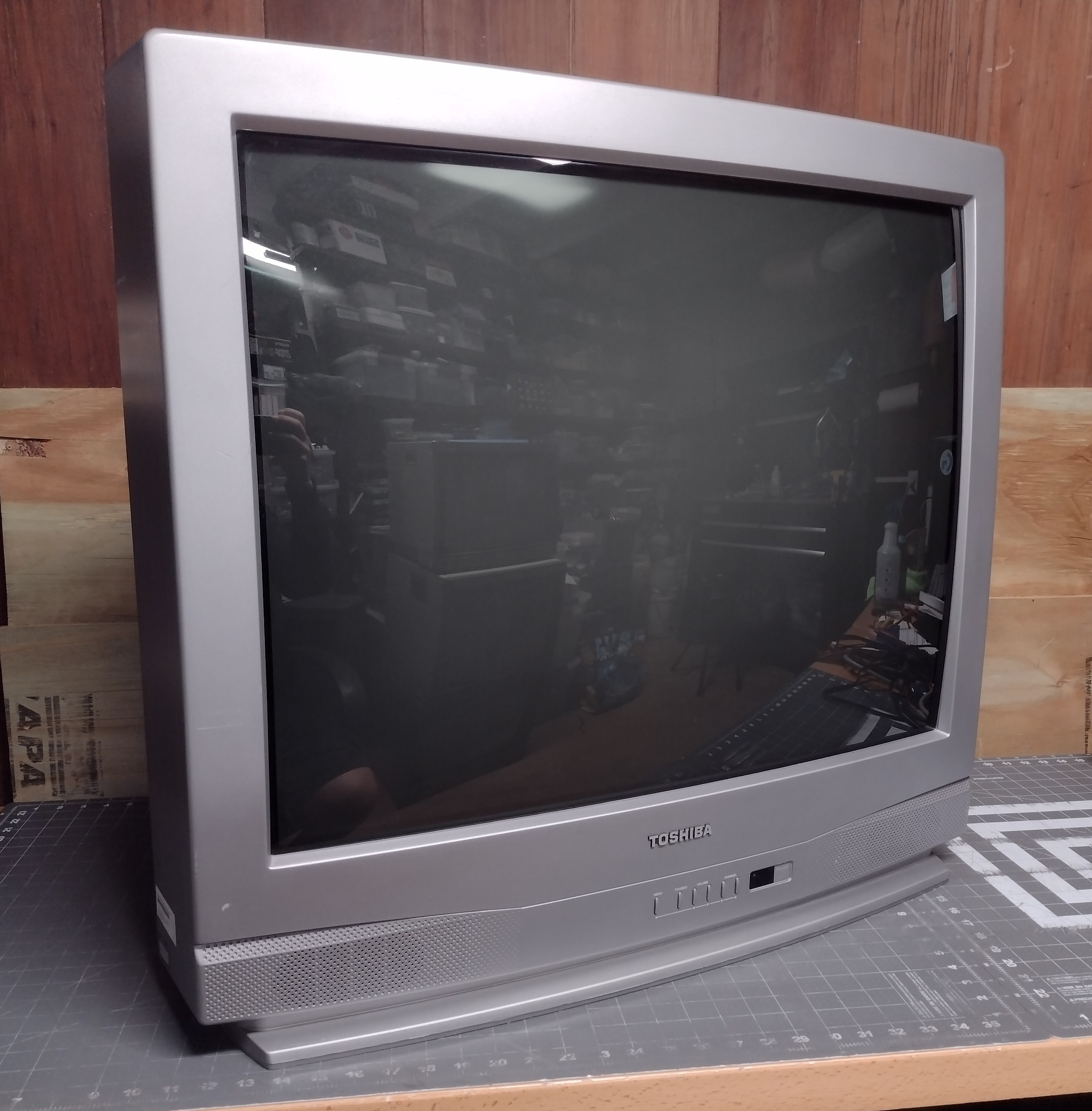 Toshiba 32A33 | CRT Database