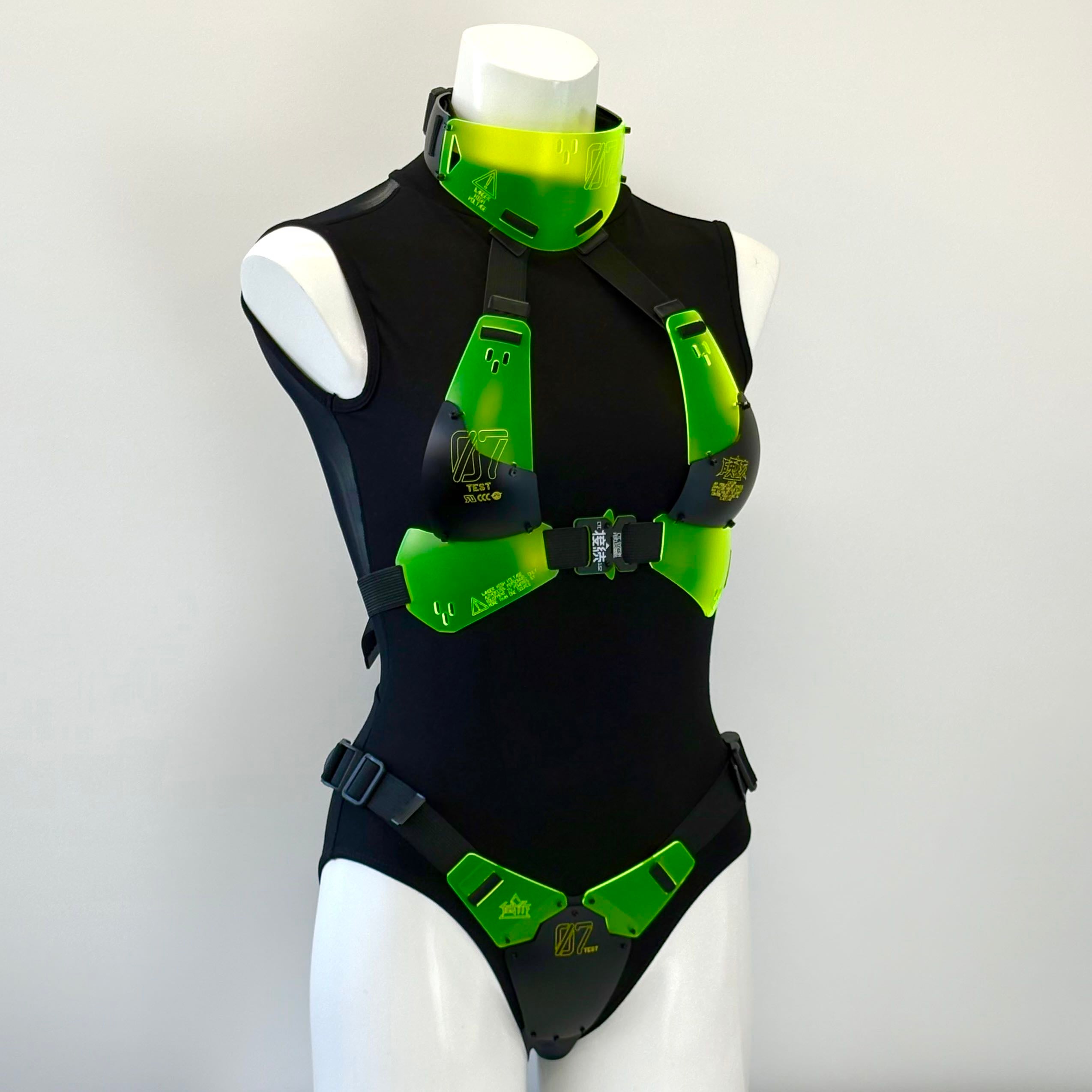 装甲ビキニユニット type07 black×green – 中央町戦術工芸