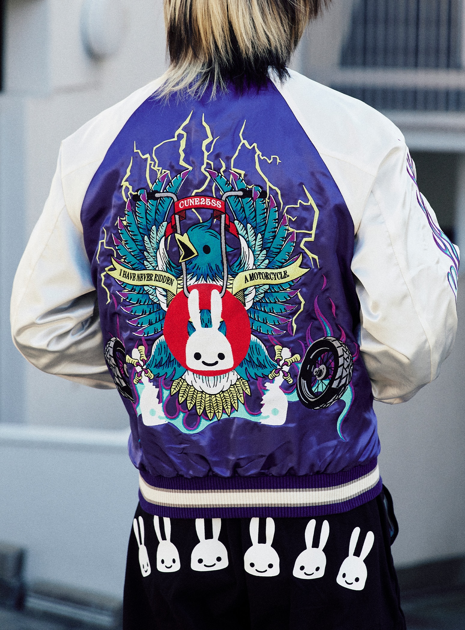 鳥とバイクのスカジャン｜ウサギがいる｜CUNE ONLINE STORE