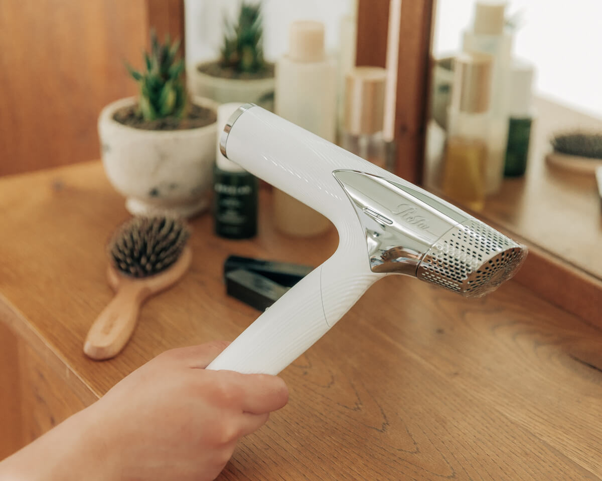 リファドライヤーの最新モデル「スマート」と「プロ」の違いは？ 風量