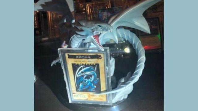 遊戯王】一番くじB賞の青眼の白龍フィギュアがTCGディスプレイにも