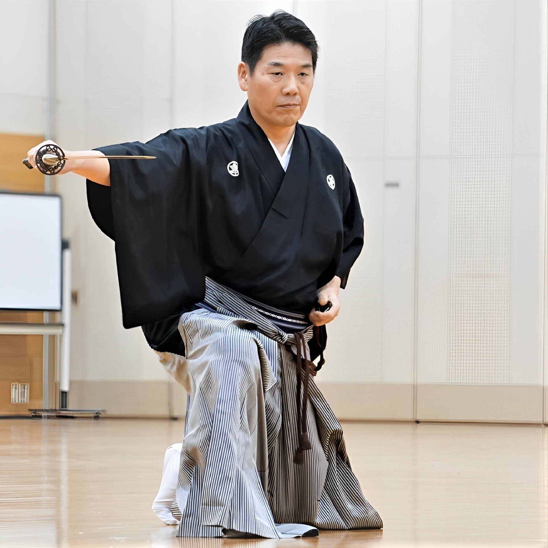 無双神伝抜刀術兵法 無双神伝流居合道｜つかしんカルチャーセンター