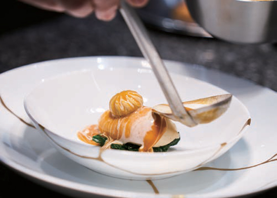 ジョエル・ロブションの愛弟子が日本橋を選んだ理由 - 料理王国