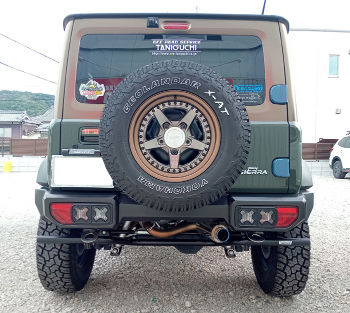 ジムニー JB64専用 TANIGUCHI クロステールガーニッシュ を販売中