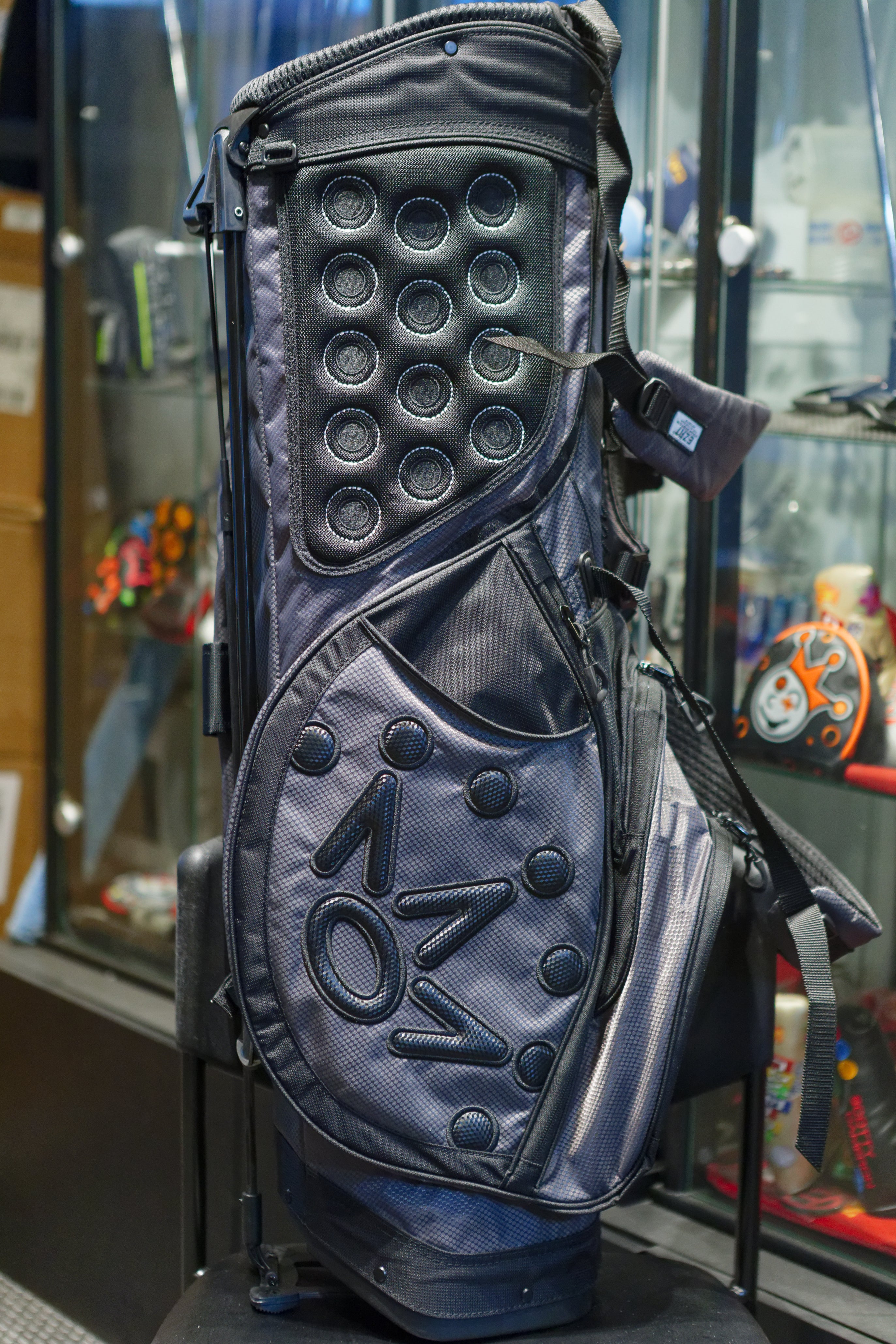 Scotty Cameron 2023 Holiday Pathfinder Mainstay Charcoal Stand Bag