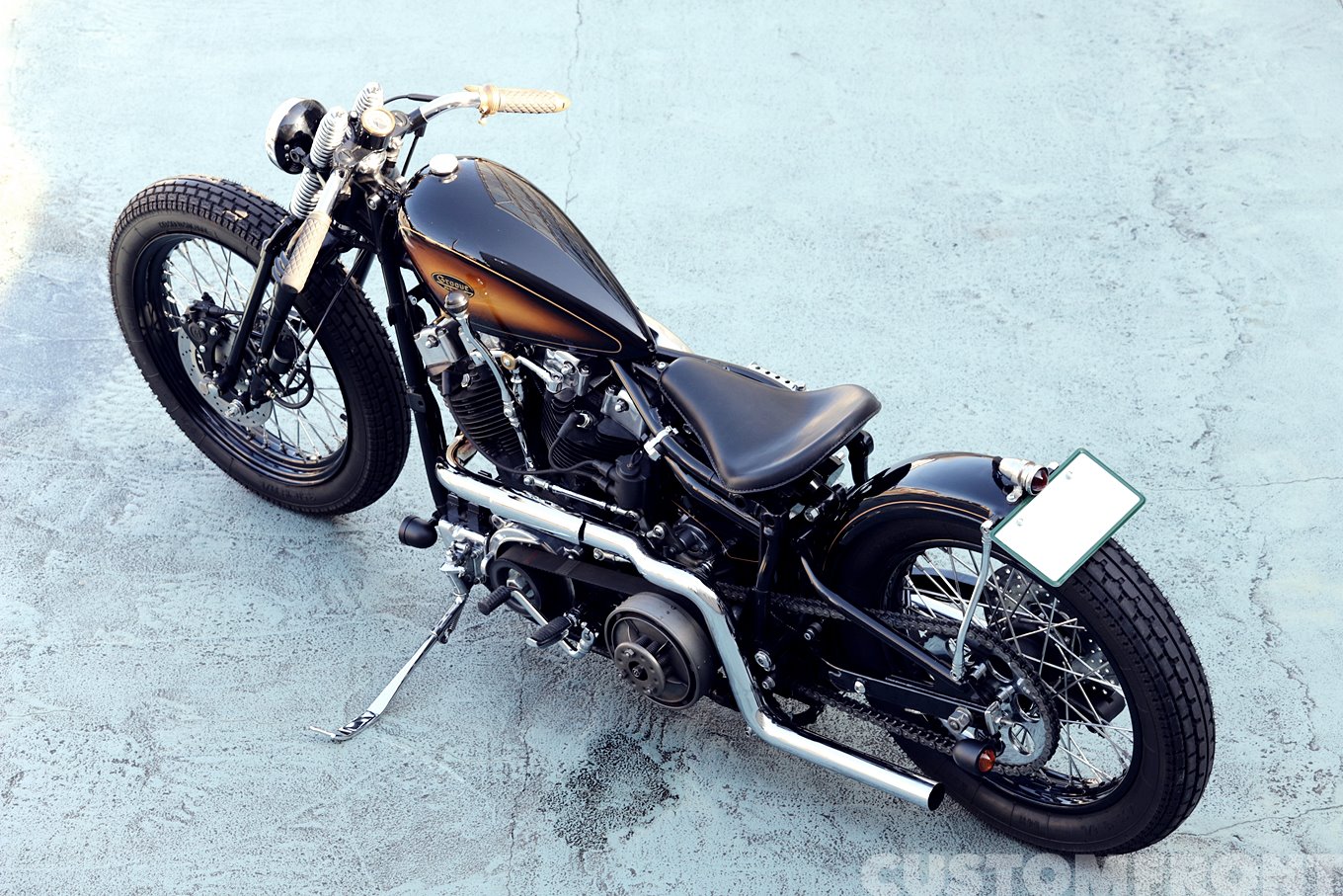 4速フレームショベルヘッドのショーカスタムバイク FXS 1981年