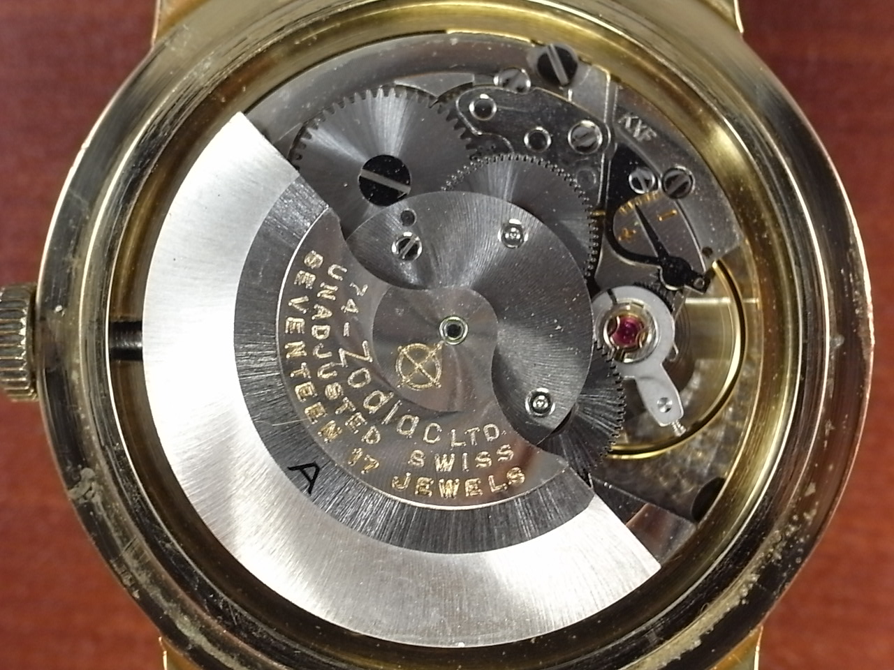 ゾディアック トリプルカレンダームーンフェイズ オートマチック 1960