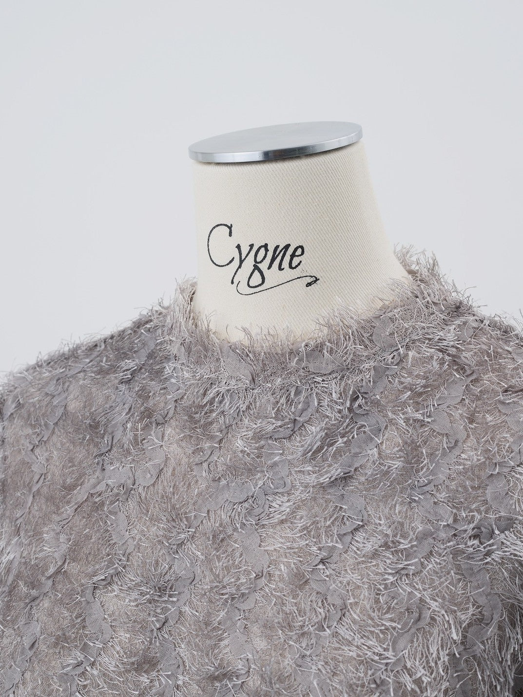 ファンシートップス Sara｜Cygne(シーニュ) 公式サイト