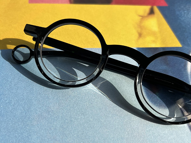 theo(テオ) 可愛らしく個性的な丸眼鏡 新作 D-Eye Kagoshima マルヤ