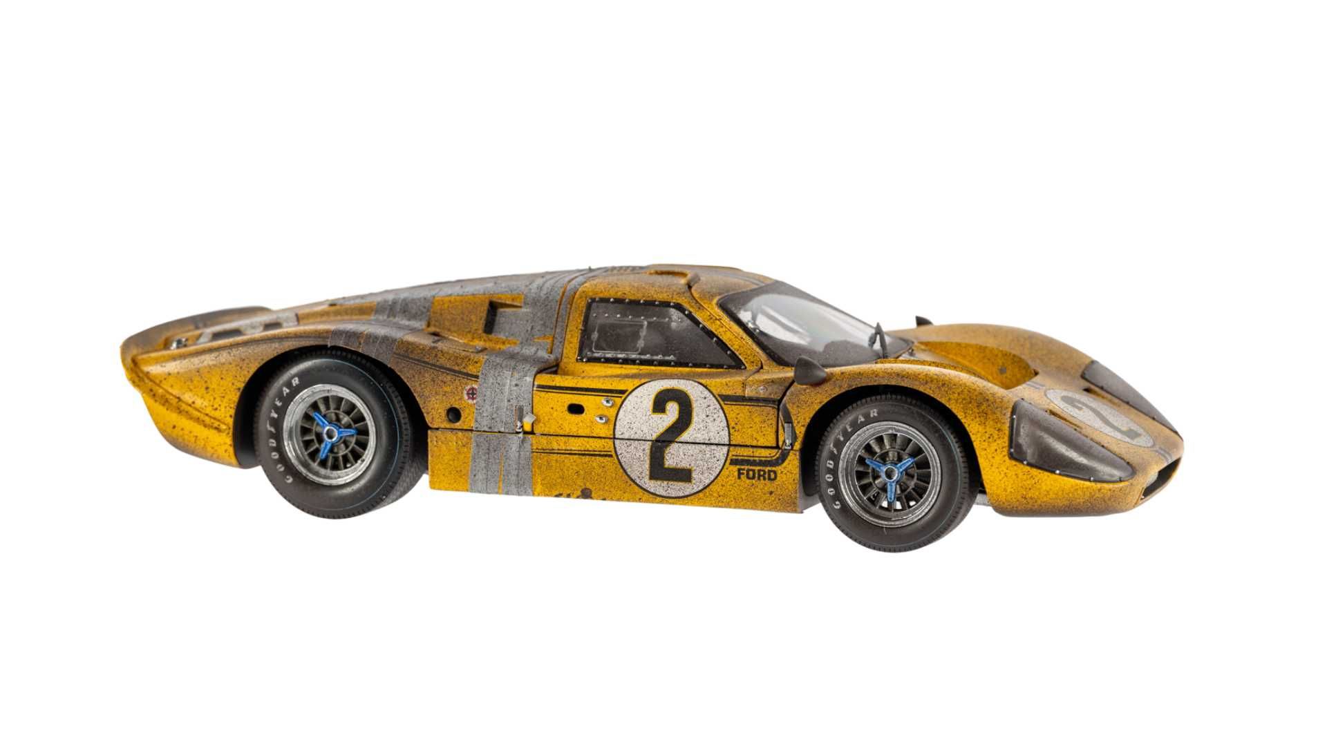 1967 Exoto Ford GT-40, Mark IV #2 Finish Line Scale Model Auction