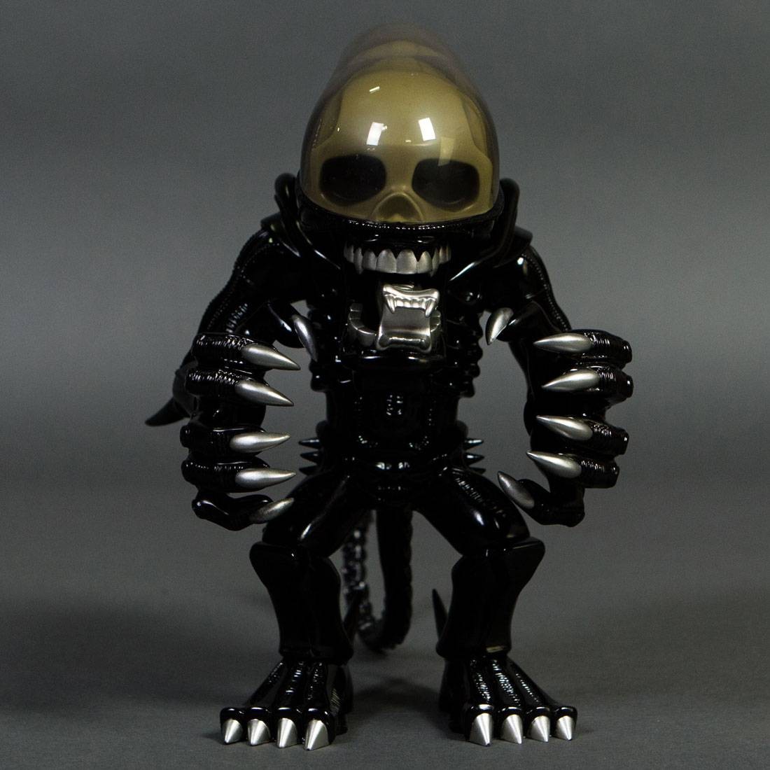 Alien VCD Vinyl Collectible Doll Figure black