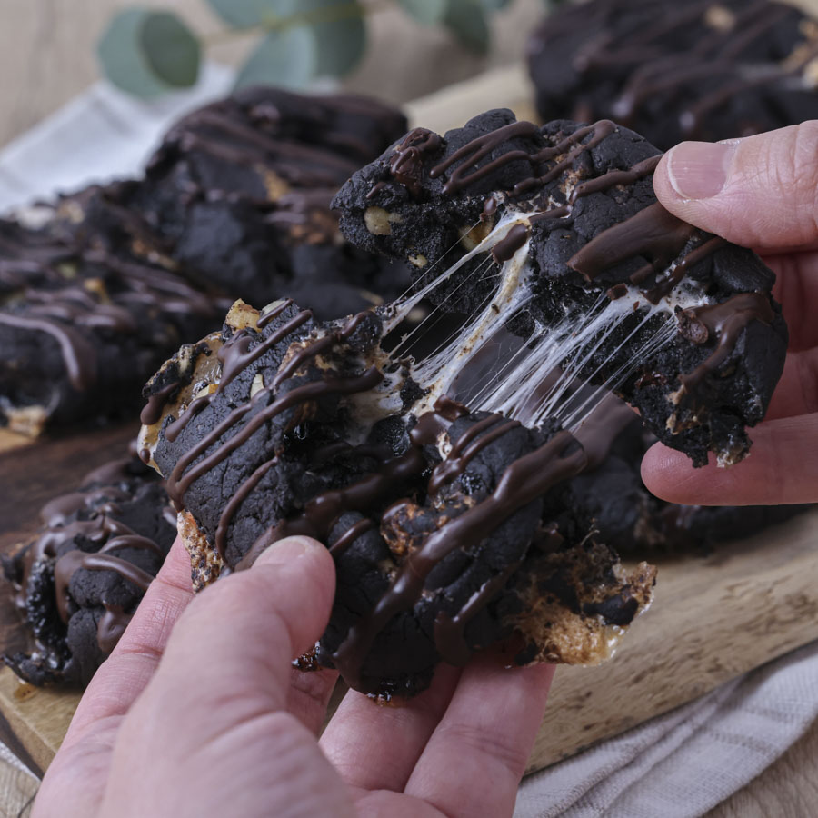 ブラックココアとマシュマロのアメリカンクッキー | レシピ | 富澤商店