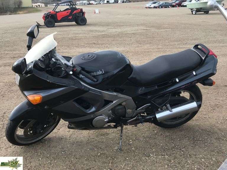 1992 Kawasaki ZX-6 Base - Michener Allen Auctioneering Ltd