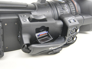 ファイルベース収録カメラ最新案内]特別編 キヤノンXF300/305