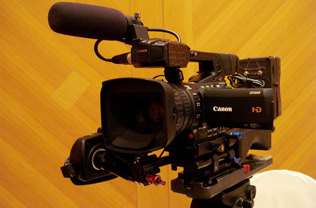 岡英史のNewFinder]Vol.41 Canon「XF205」マルチパーパス最新版カメラ