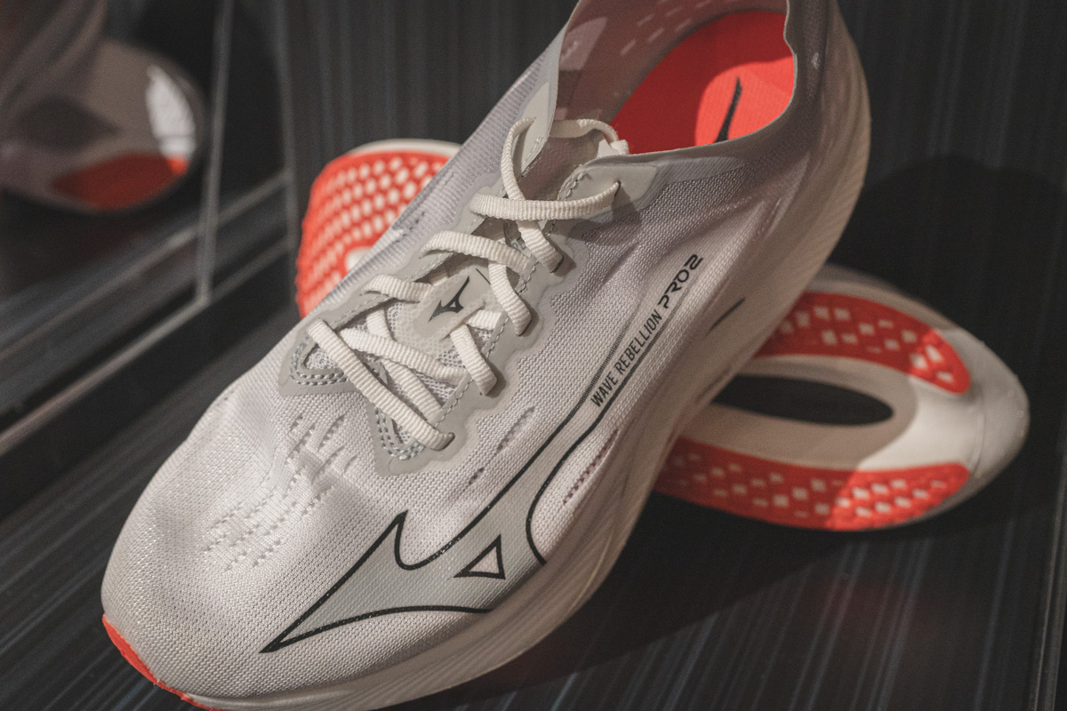 ミズノ】新作レーシングシューズ「WAVE REBELLION PRO 2（ウエーブ