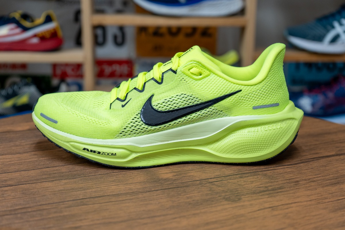 ナイキのロングセラー最新シューズ『ペガサス 41』をレビュー。ReactX