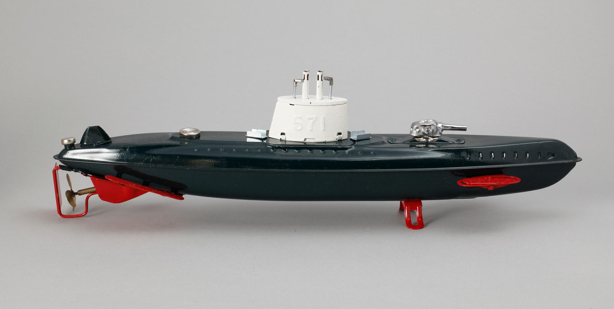 A Japanese marusan SSN 571 Nautilus submarine, 1950s. - Bukowskis