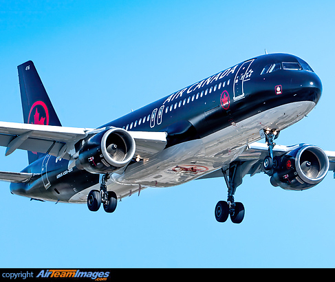 Airbus A320-211 Air Canada Jetz C-FNVV - AirTeamImages.com