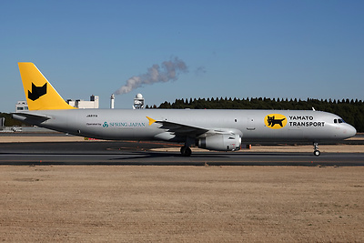 Airbus A321-231P2F Yamato Transport (Spring Airlines Japan) JA81YA