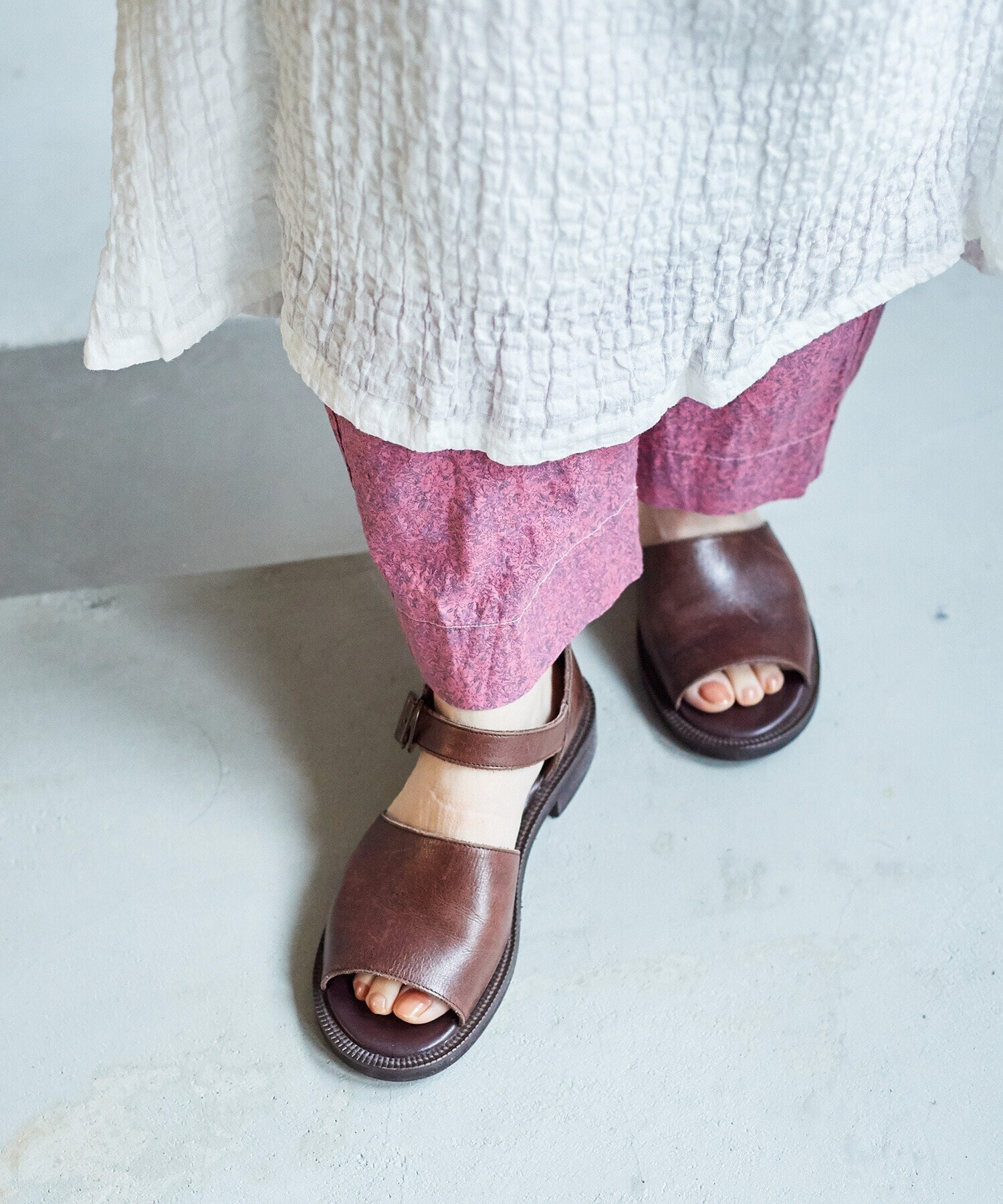 AMBIDEX Store △○レザー サンダル(23 コゲチャ): bulle de savon