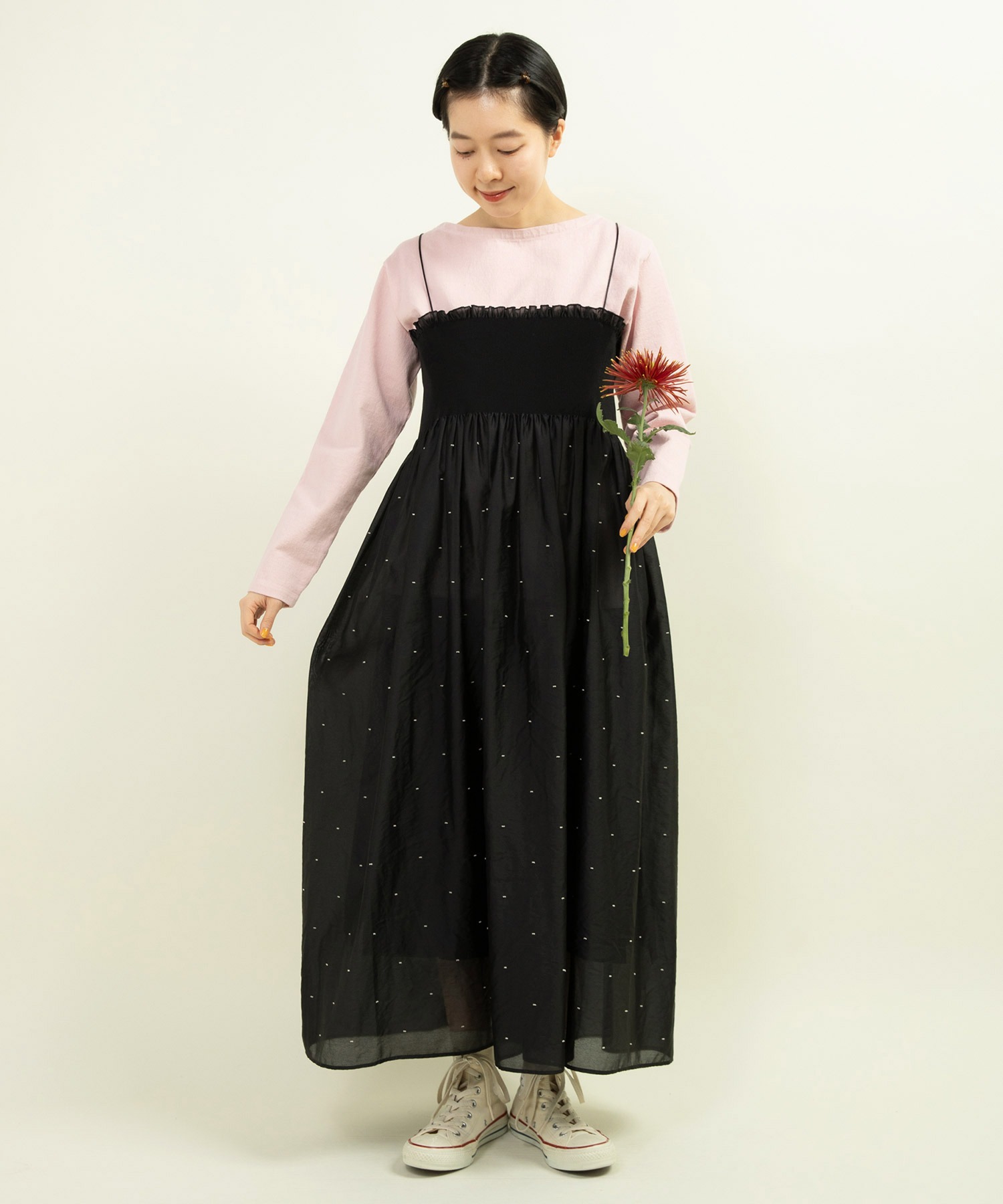 シャーリングドットパネルジャカード キャミワンピース