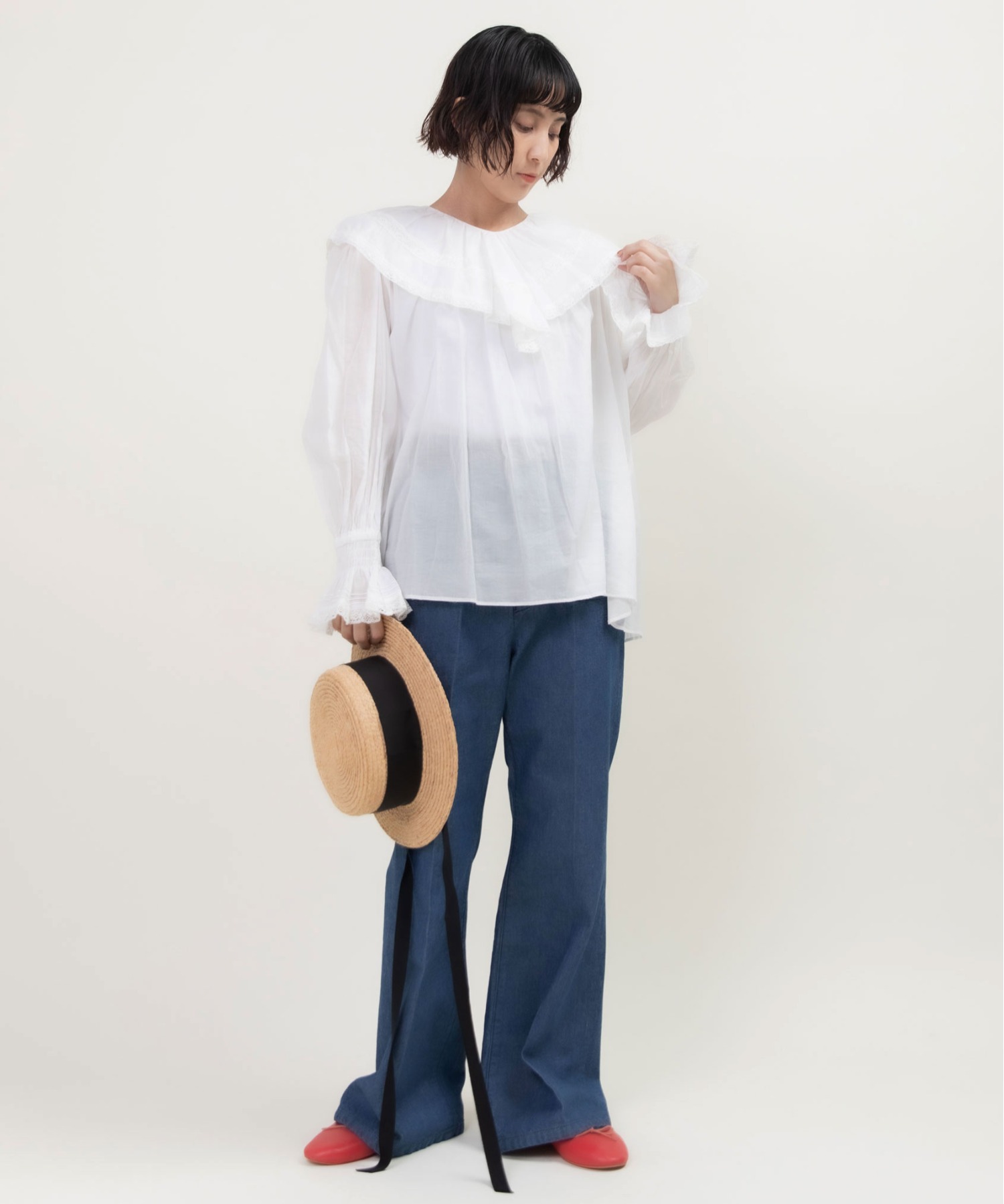 80ボイルレース ピンタックラッフルケープ襟ブラウス