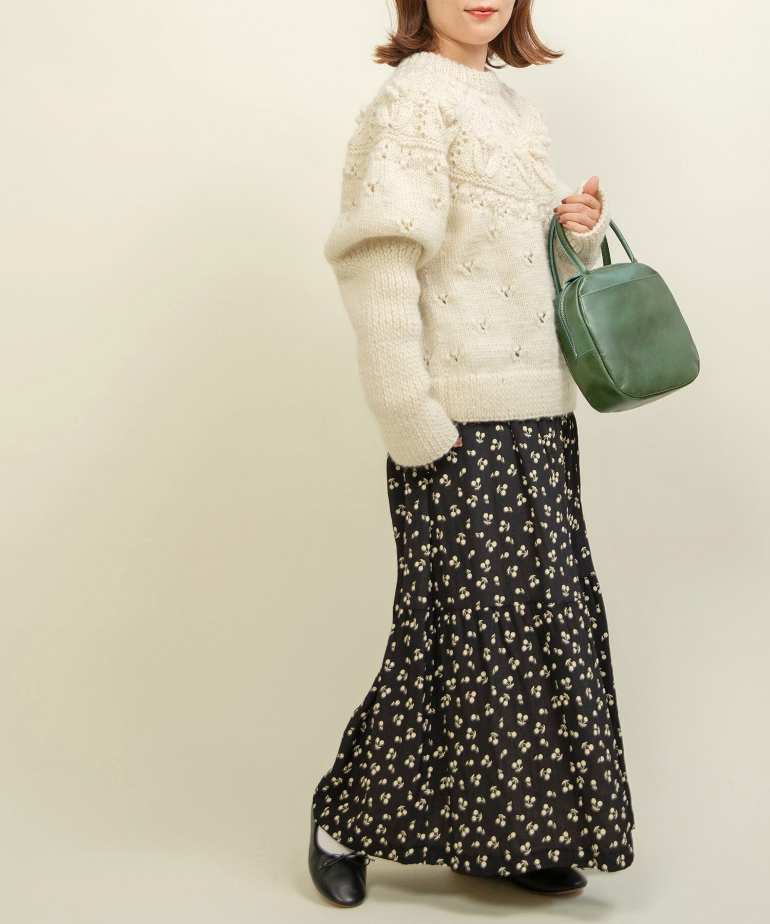 AMBIDEX Store ○ネパールギルボックス 求心もよう編みプルオーバー(F