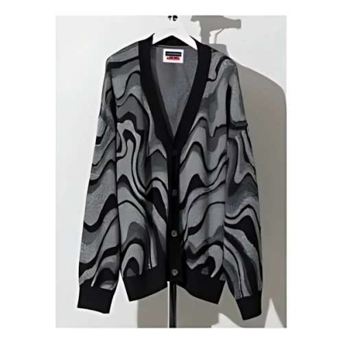 Mrs. GREEN APPLEメンバーが着用している「MAISON SPECIAL」のアイテム紹介