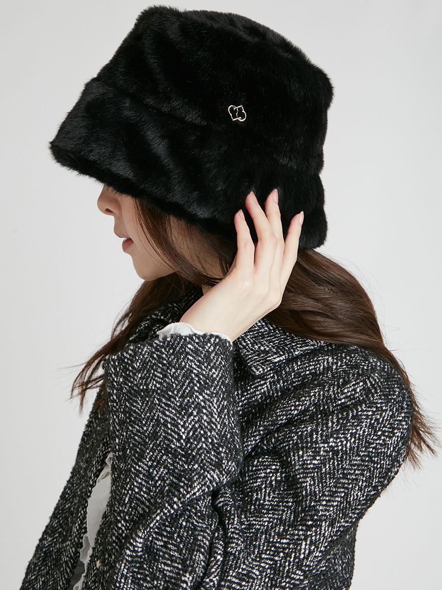 ロゴチャーム付きフェイクファーバケットハット(帽子)｜FASHION GOODS