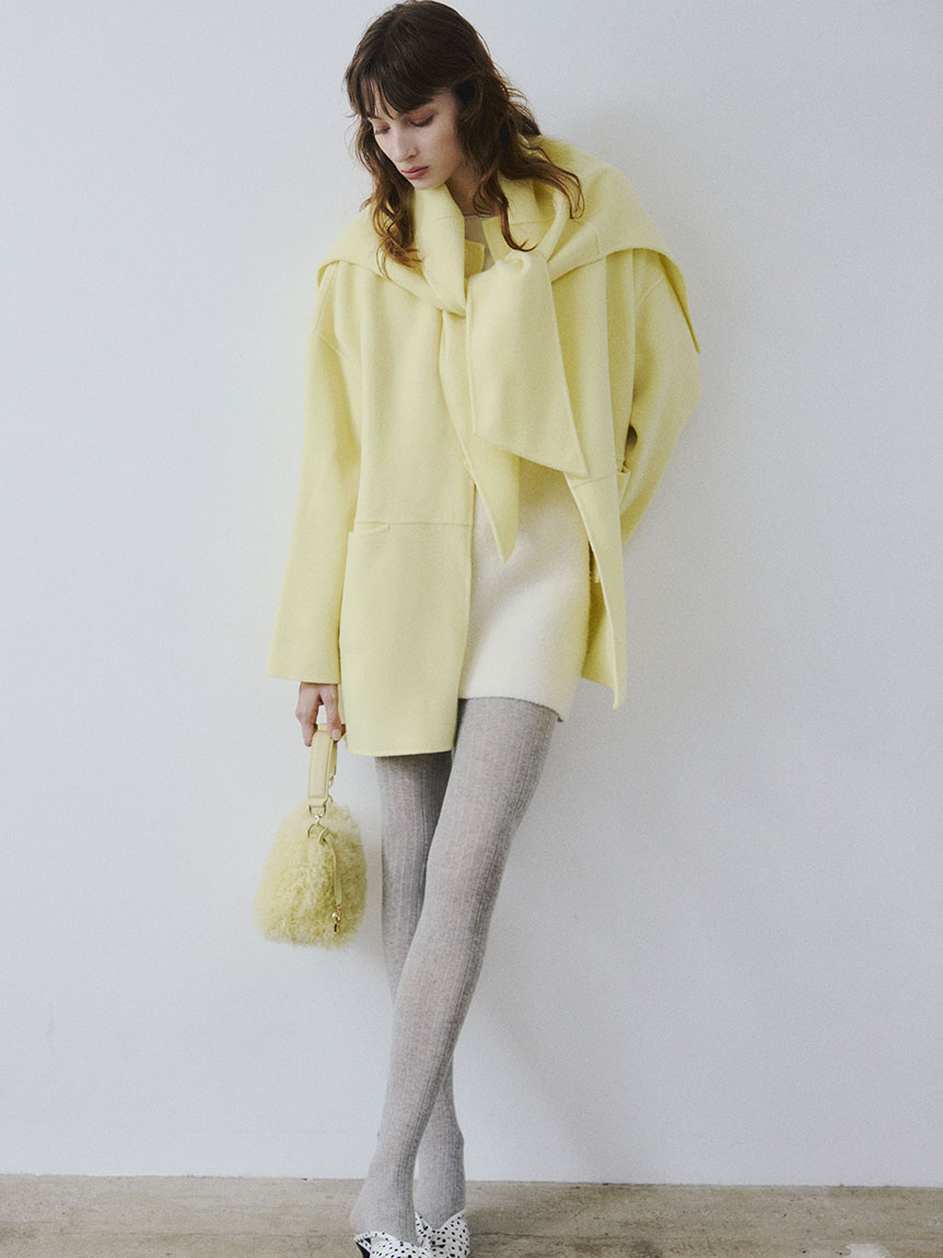 マフラー付ノーカラーリバーミドルコート(ノーカラージャケット