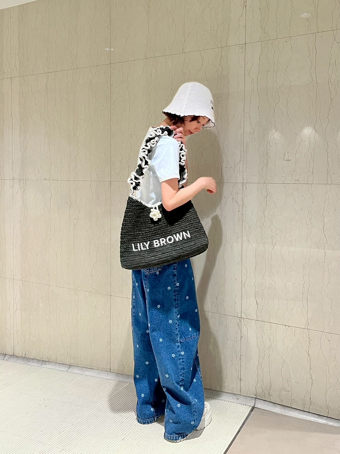 LILY BROWN×MARY QUANT】ペーパーラウンドフリルバッグ(バッグ)｜LILY