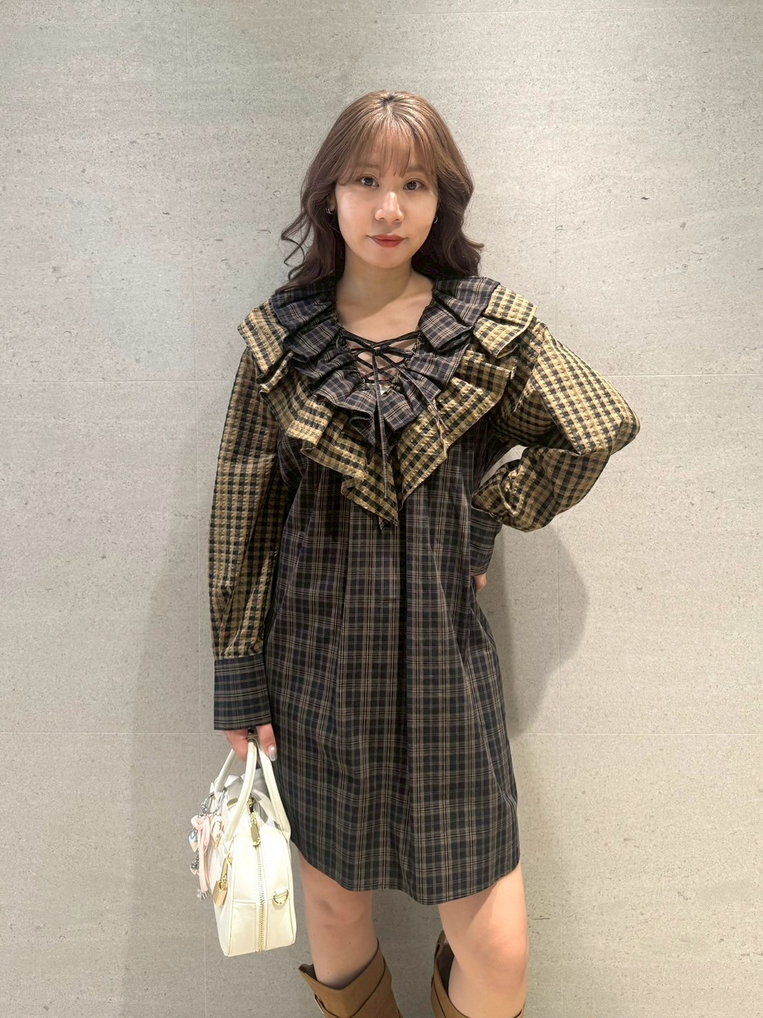 フリルミニワンピース(ミニワンピース)｜ワンピース｜LILY BROWN