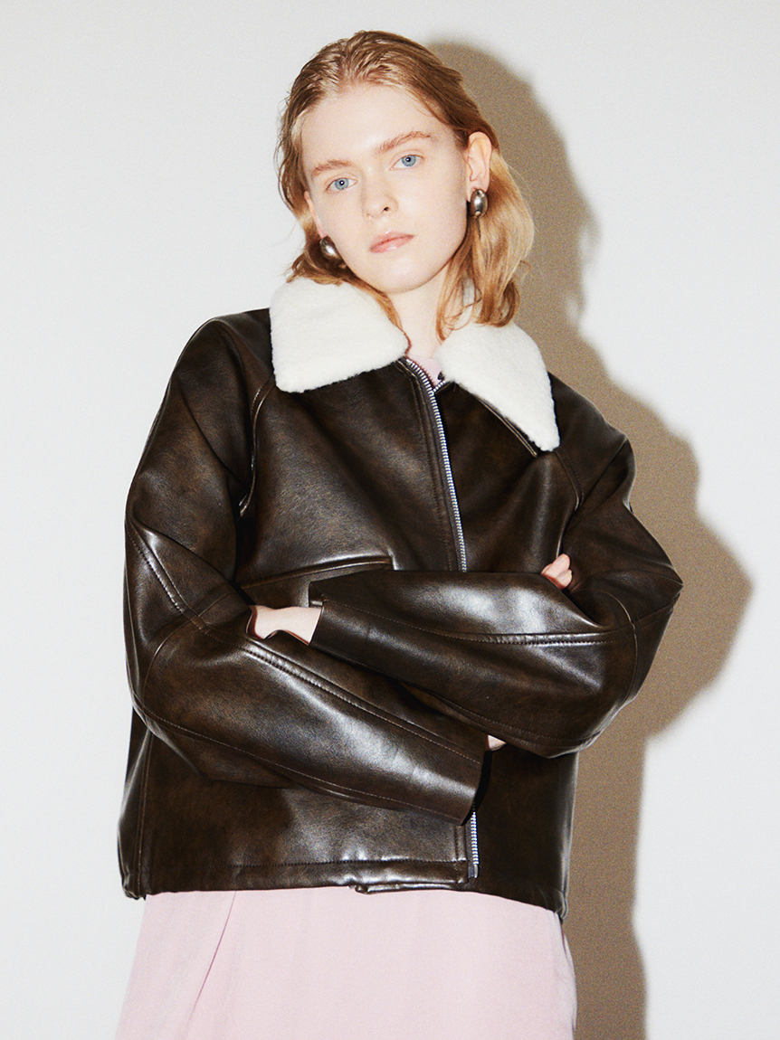 ステンカラーフェイクレザーブルゾン(ブルゾン)｜アウター｜Mila Owen