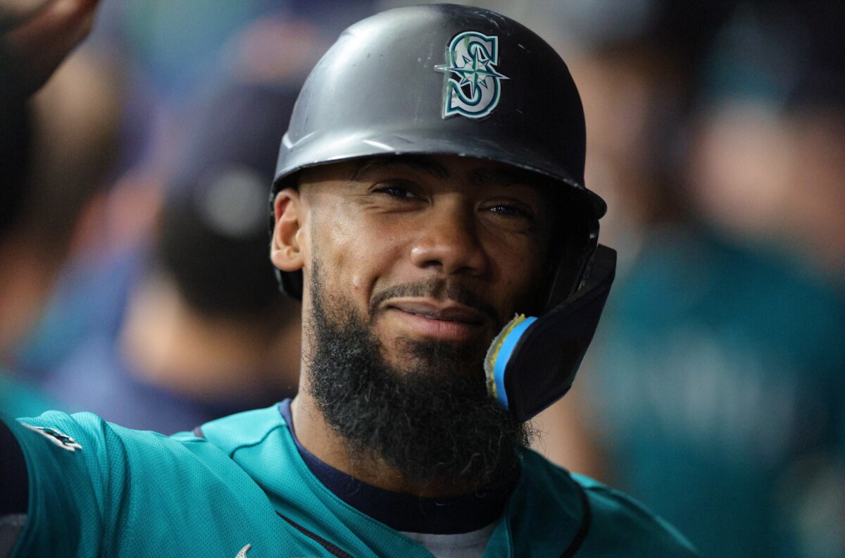 Dodgers continue to spend; ink Teoscar Hernández