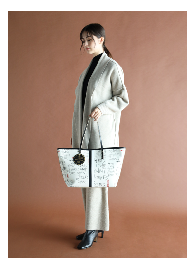 ⭐︎イントキシック ⭐︎intoxic nouerレザーバッグ 美品】イントキシック intoxic nouerレザーバッグ 黒 2way - メルカリ