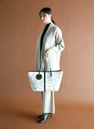 ⭐︎イントキシック ⭐︎intoxic nouerレザーバッグ 美品】イントキシック intoxic nouerレザーバッグ 黒 2way - メルカリ