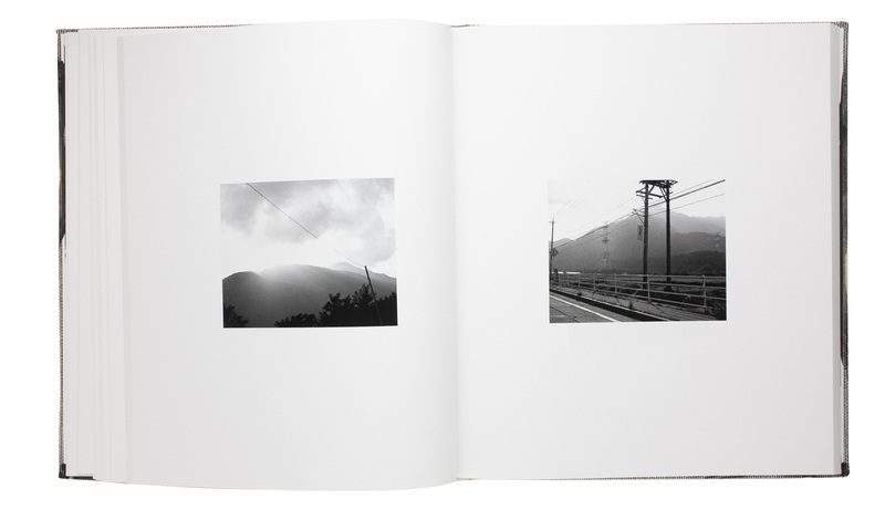 Custom Chair Album - 佐内正史 | shashasha 写々者 - 写真集とアート