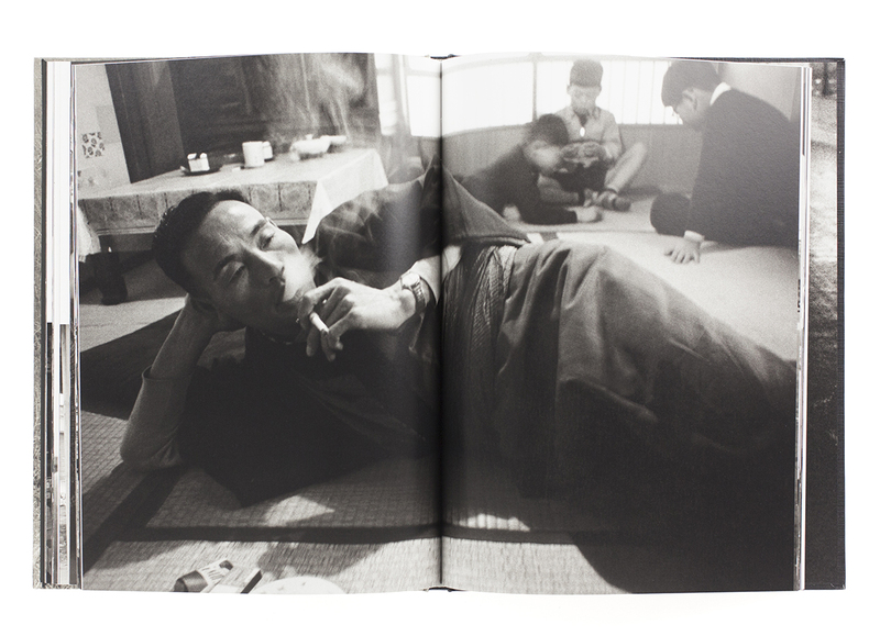 張り込み日記 - 渡部雄吉 | shashasha 写々者 - 写真集とアートブック