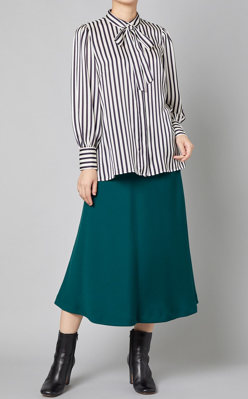 OHGA ストライプボウタイブラウス OHGA ボウタイブラウス水色