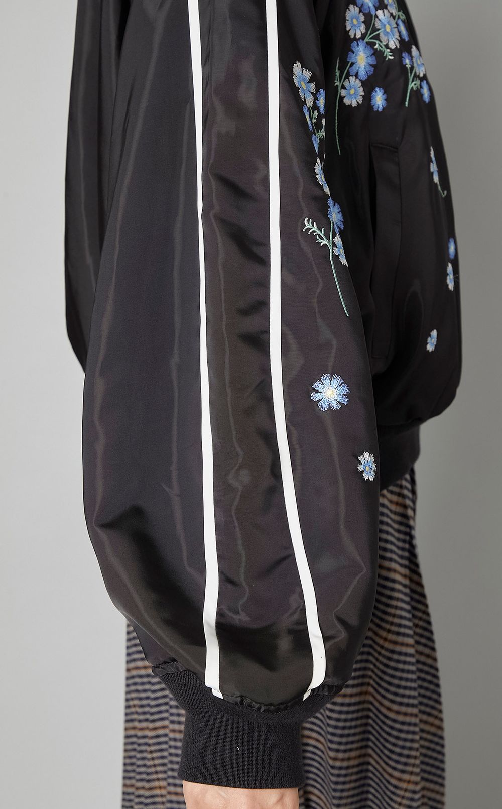 FURFUR｜フラワー刺繍スカジャン