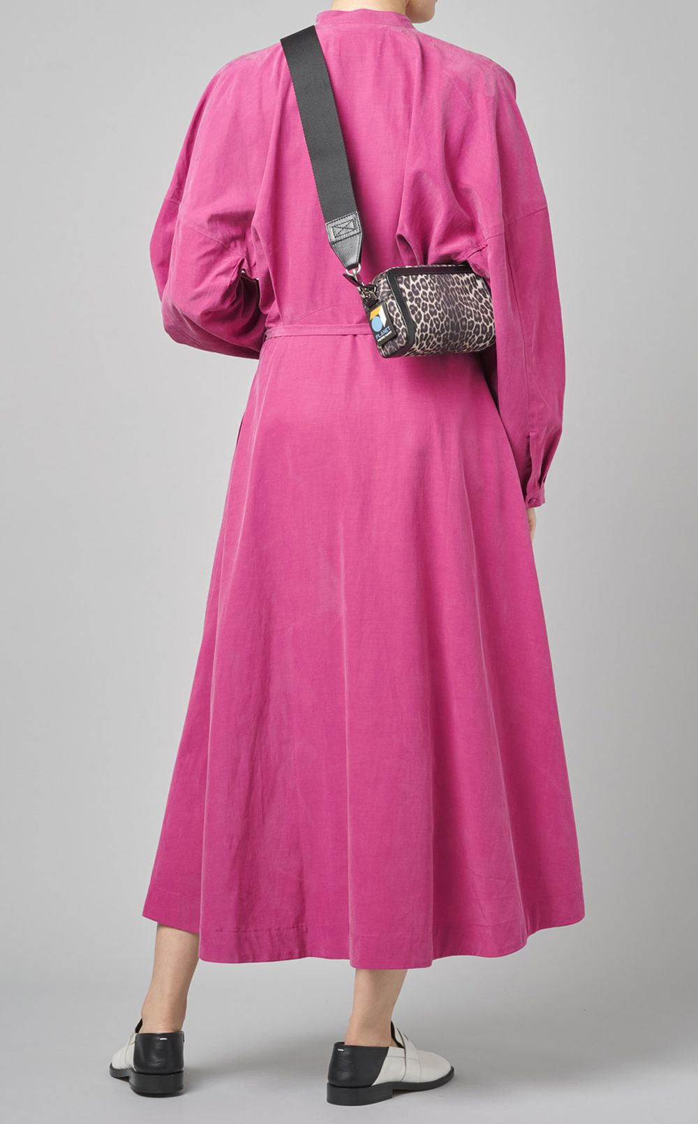 PIERRE HARDY｜レオパード柄ショルダーバッグ