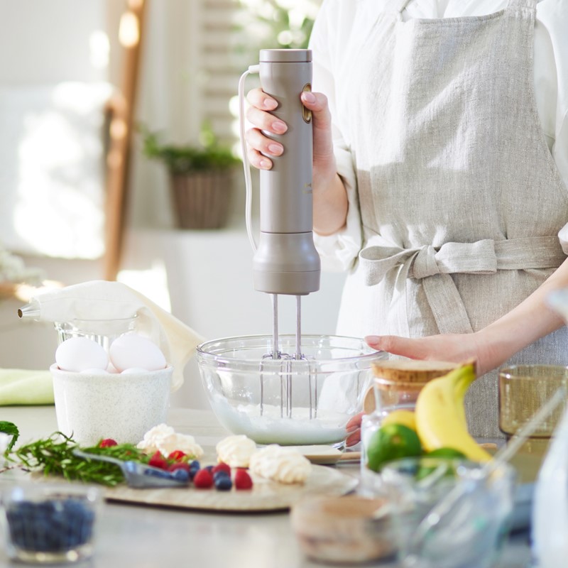 ≪BRUNO≫crassy＋ スタンドハンディブレンダー（グレージュ）BOE096