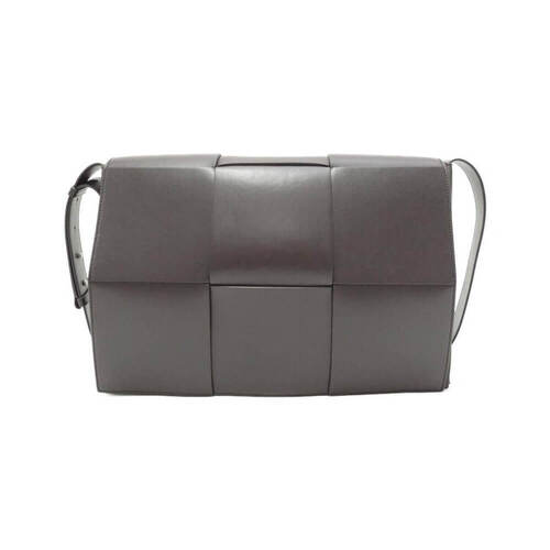 ダニエル・リーが手がけたアイテムを紹介！ボッテガヴェネタの人気