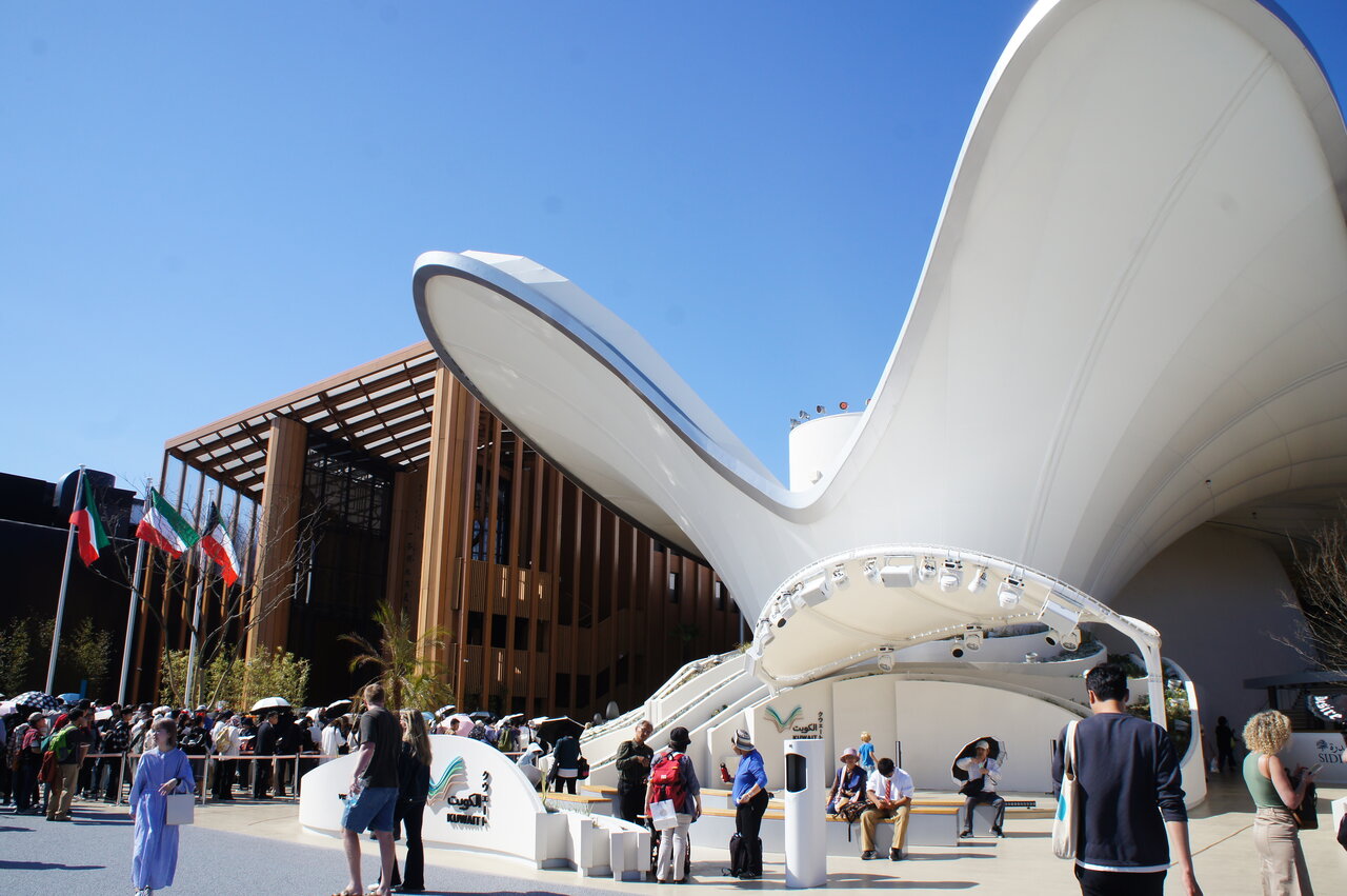 穴場の万博パビリオン「クウェート館」でエキゾチック飯 - カンテレ