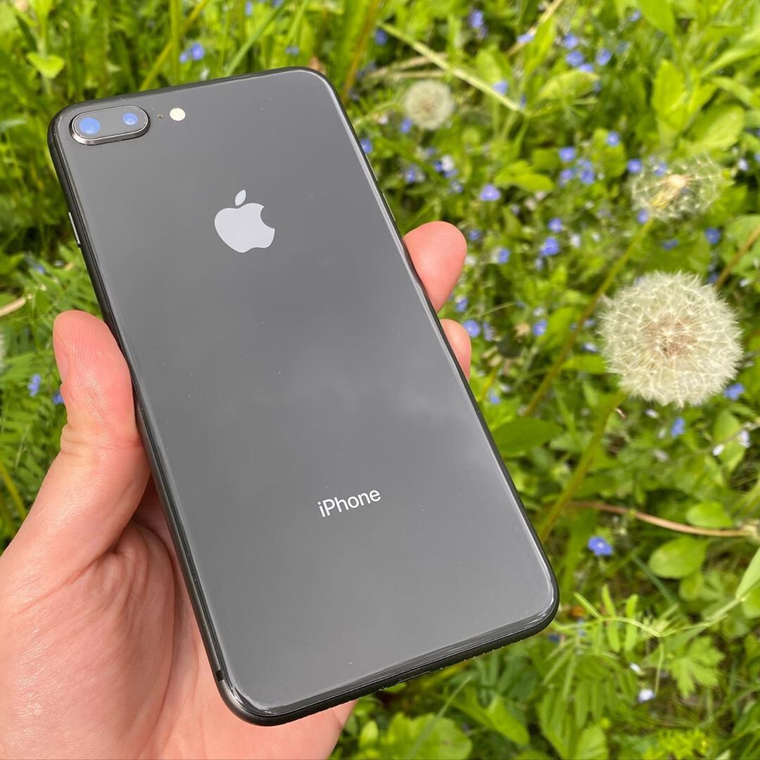 iPhone 8+ Specs and Prices - MQ8D2