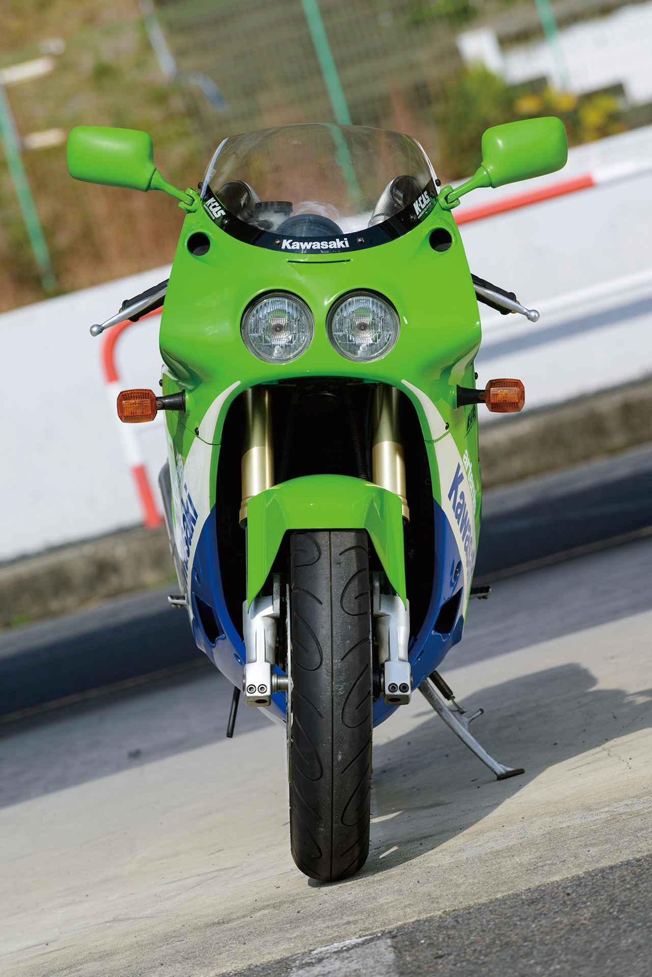 絶版名車インプレッション】KAWASKAI ZXR250（1989年） - webオートバイ