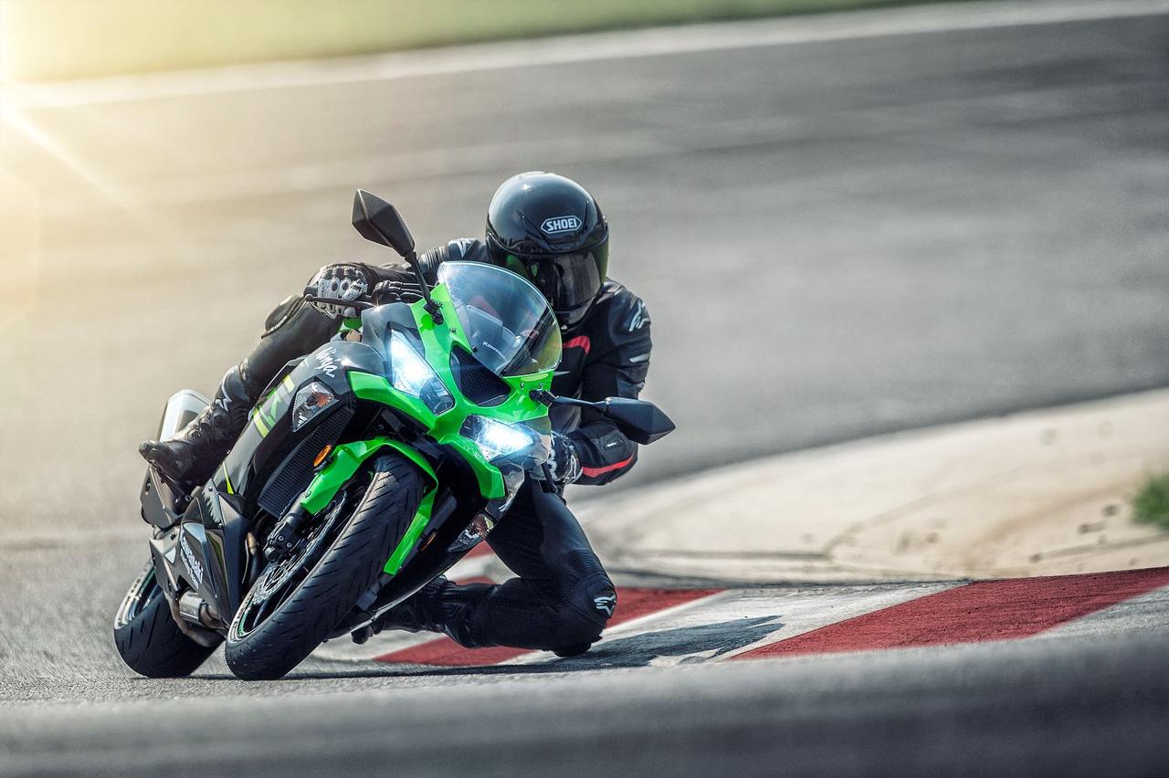 スタイル一新、充実装備でフルチェンジ！ 新型NINJA ZX-6R ABS登場