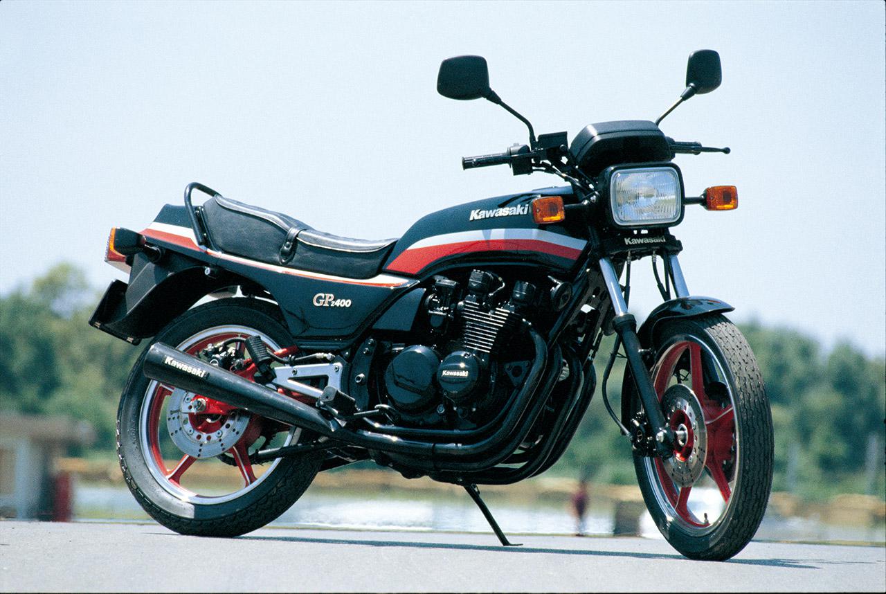 絶版名車解説 カワサキ「Z400GP」1982年｜Z400FXの後継として革新の
