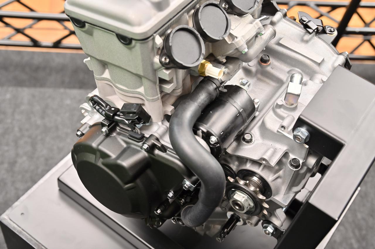 なんと！ZX-25Rのエンジン単体初公開!! カワサキモーターサイクル